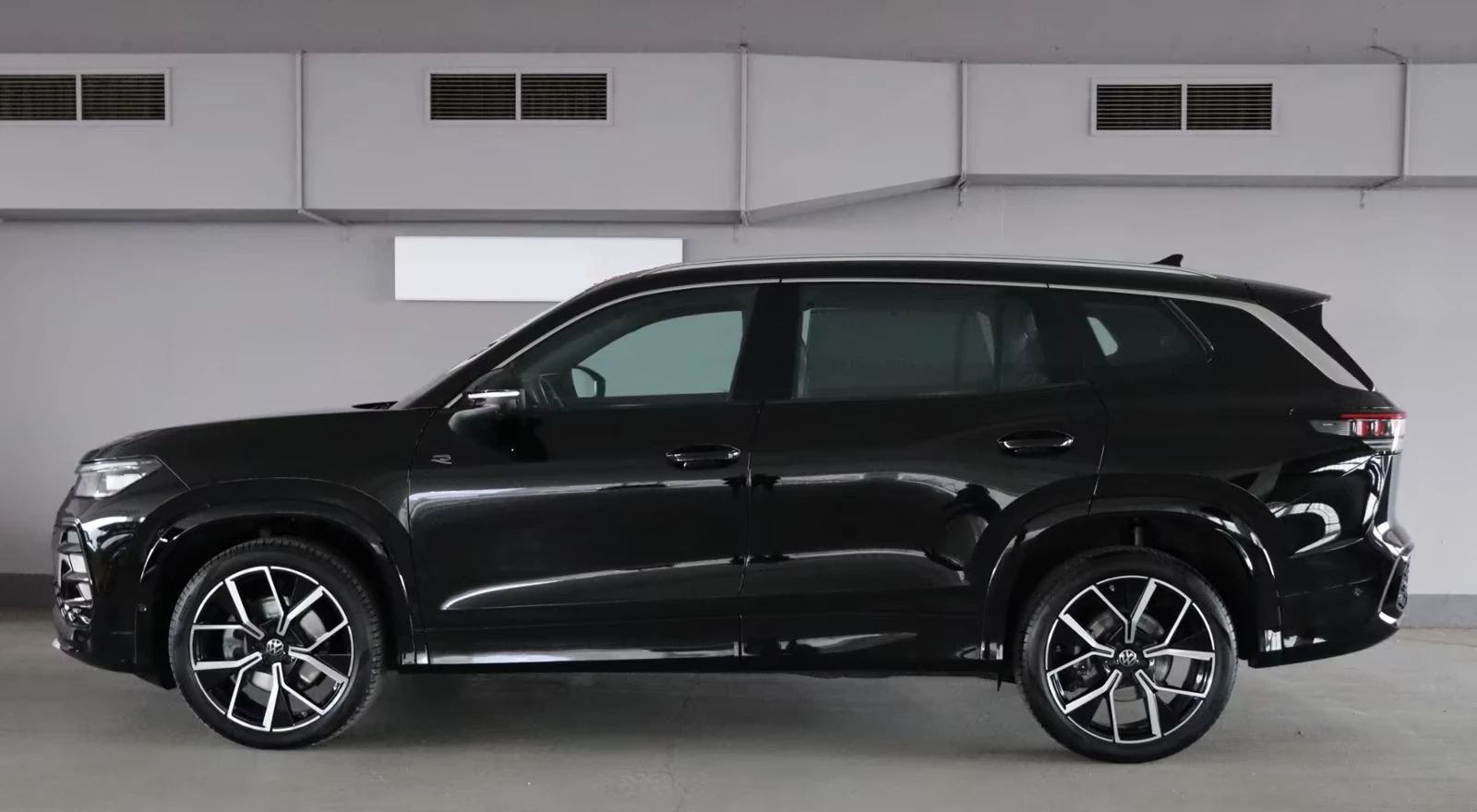 VW Tayron 2.0 TDI 4-MOTION R-LINE HEAD-UP 360-CAM 7-МЕСТЕН, снимка 5 - Автомобили и джипове - 55558689