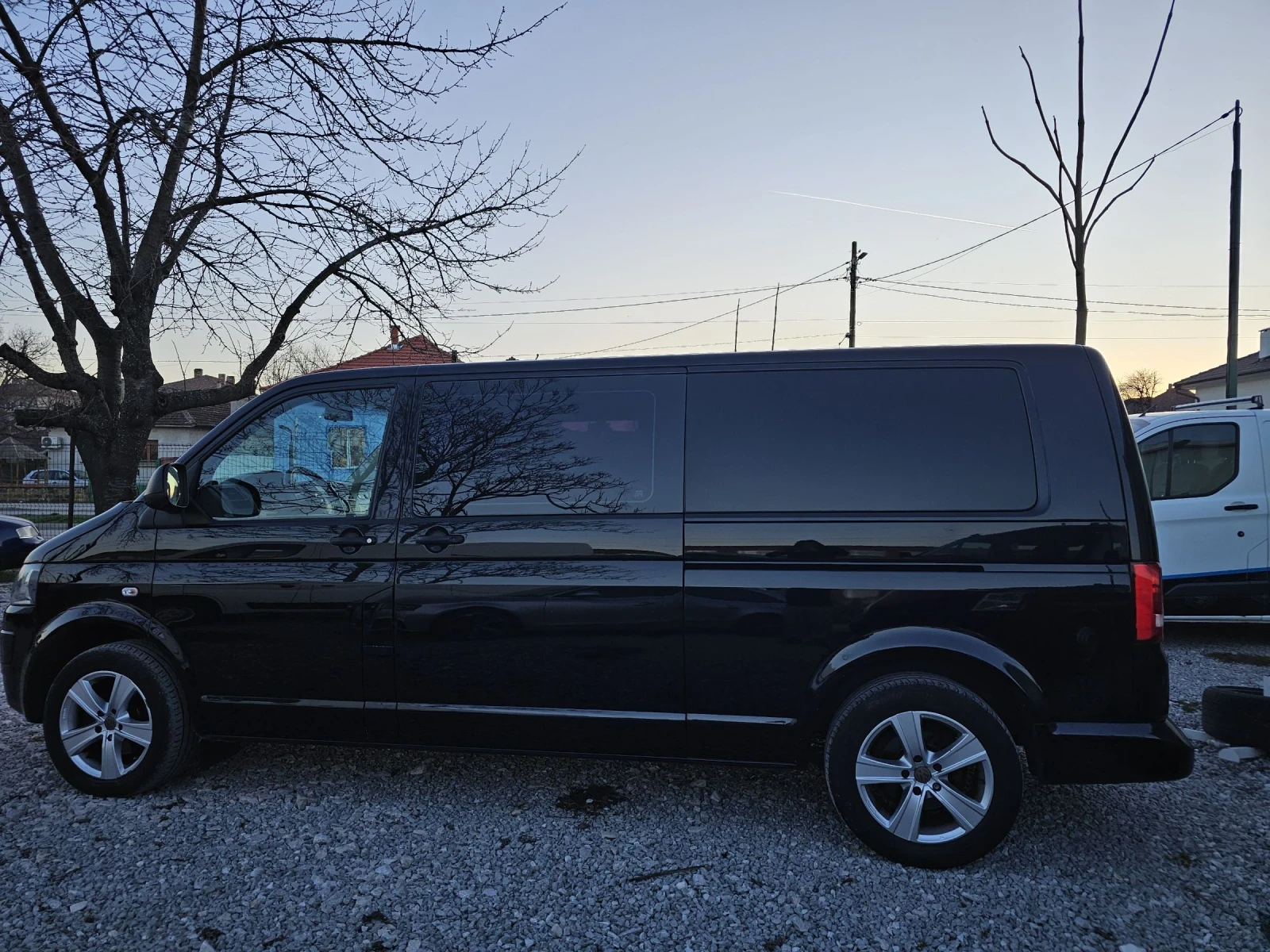 VW Transporter 2.0TDi/140k/Дълга база/ТОП, снимка 5 - Бусове и автобуси - 53787112