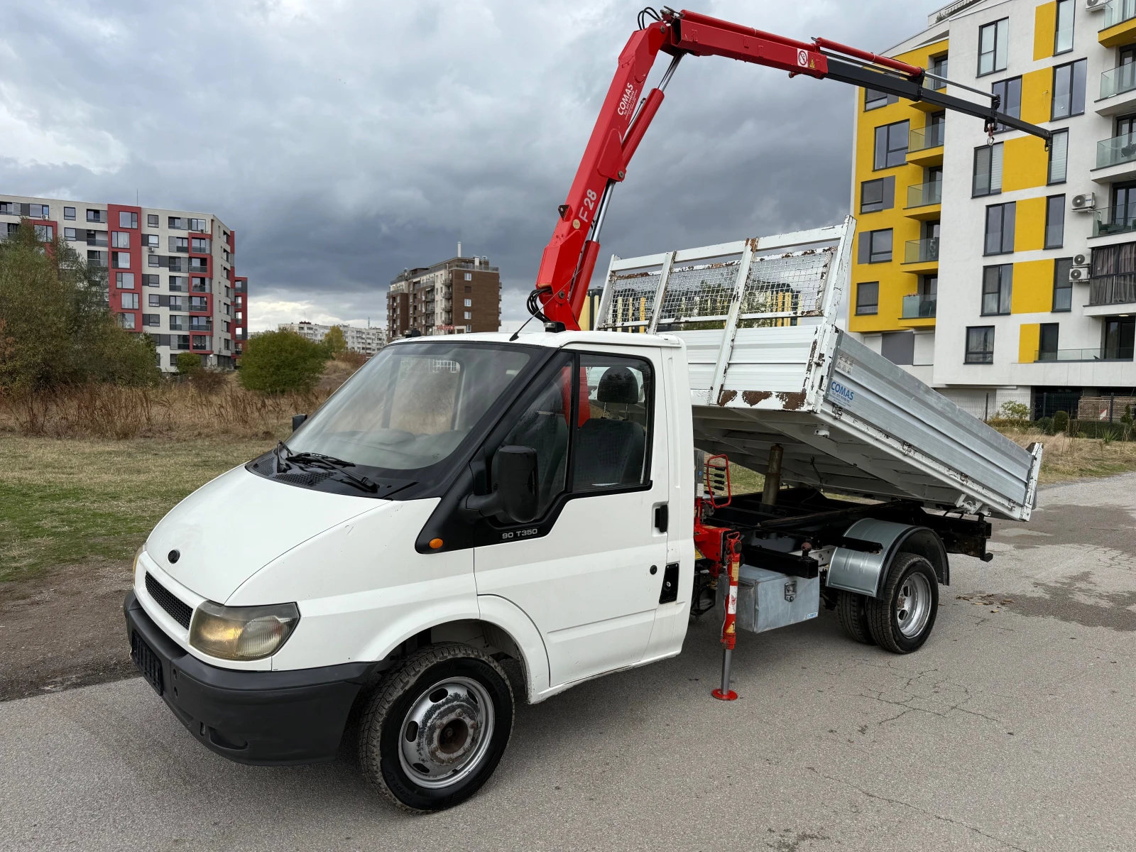 Ford Transit 3-стр самосвал с кран