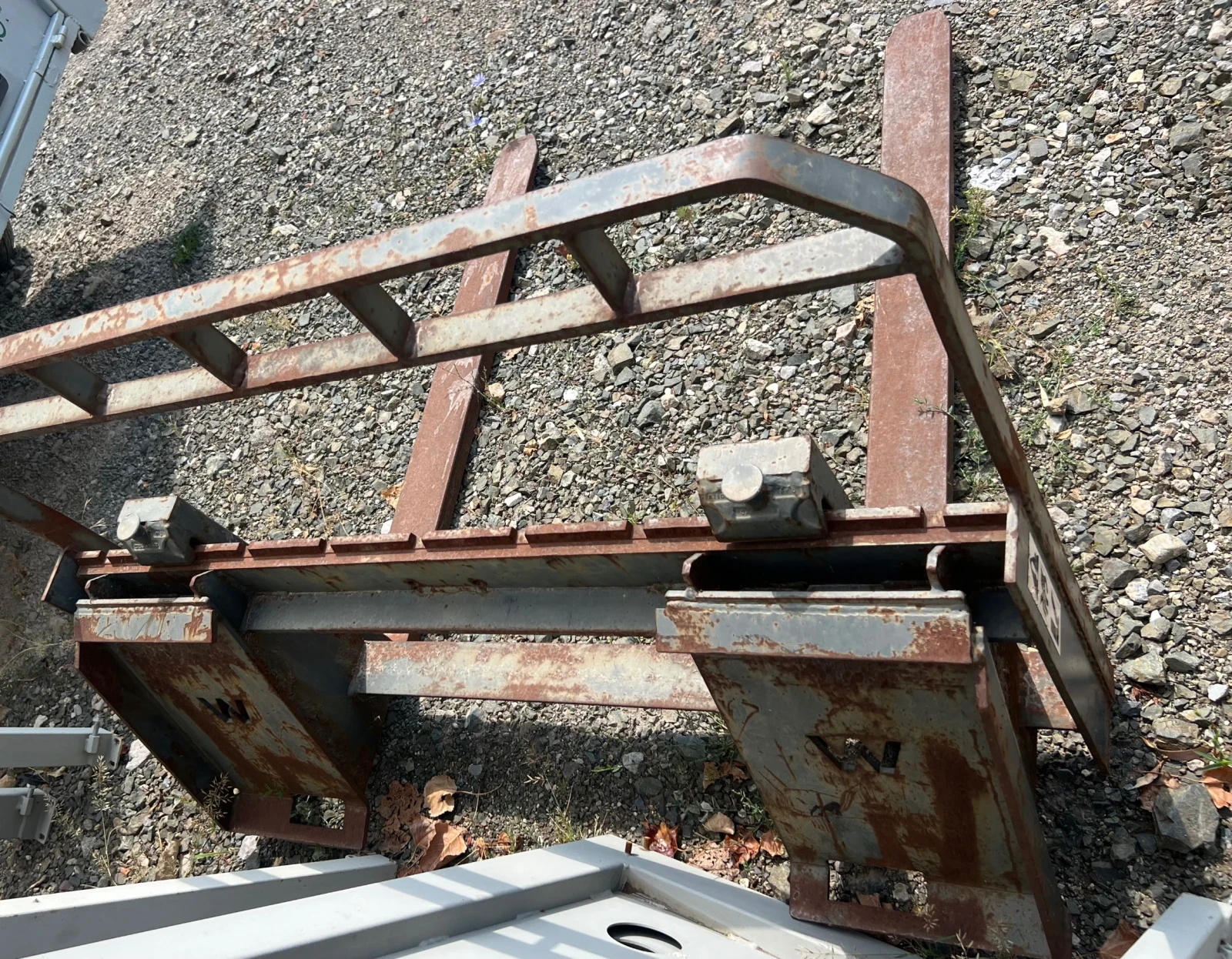 Мини челни товарачи Bobcat 753 - изображение 4