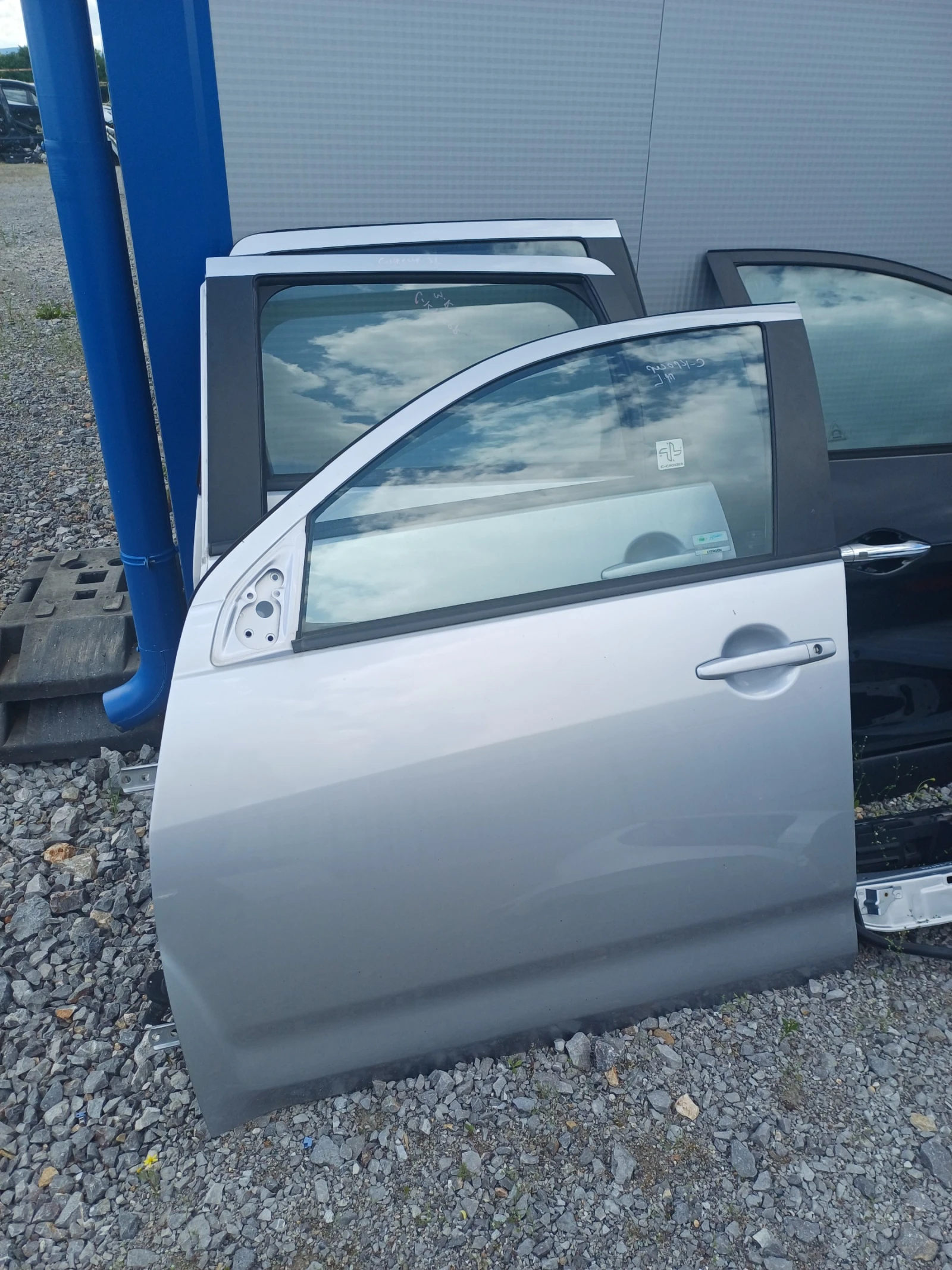 Врата предна лява за Citroen C crosser -100евро