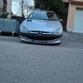 Peugeot 206 Хечбек, снимка 1