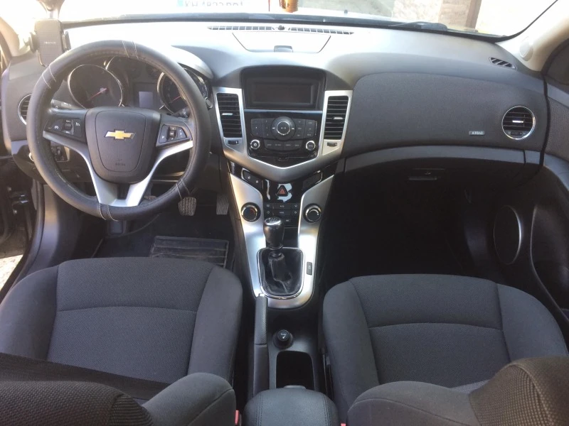 Chevrolet Cruze, снимка 5 - Автомобили и джипове - 46605822