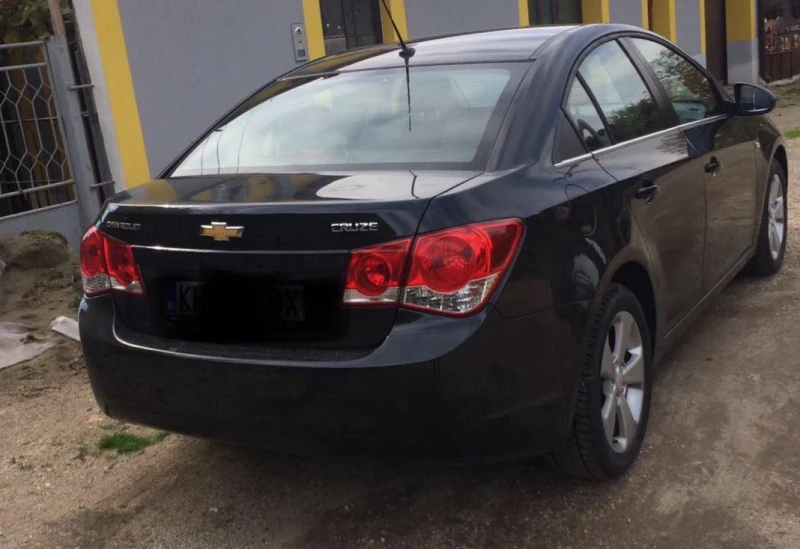 Chevrolet Cruze, снимка 4 - Автомобили и джипове - 46605822