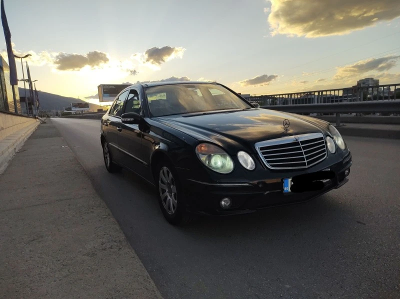 Mercedes-Benz E 320 W211, снимка 1 - Автомобили и джипове - 47390792