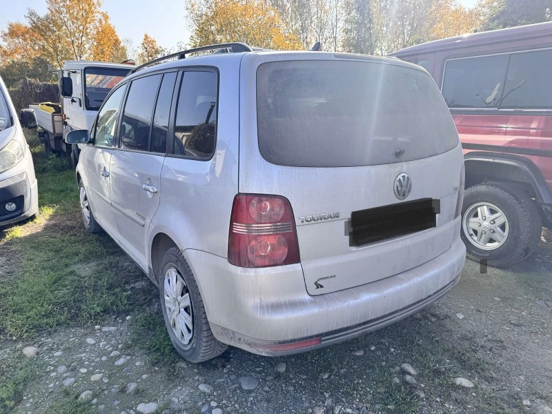 VW Touran 1.4tsi, снимка 2 - Автомобили и джипове - 47792779