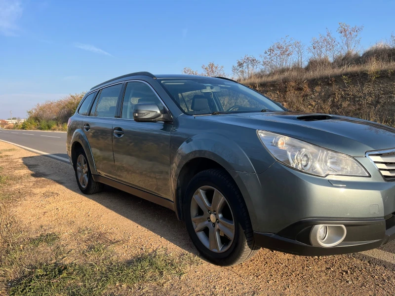 Subaru Outback, снимка 9 - Автомобили и джипове - 47905154