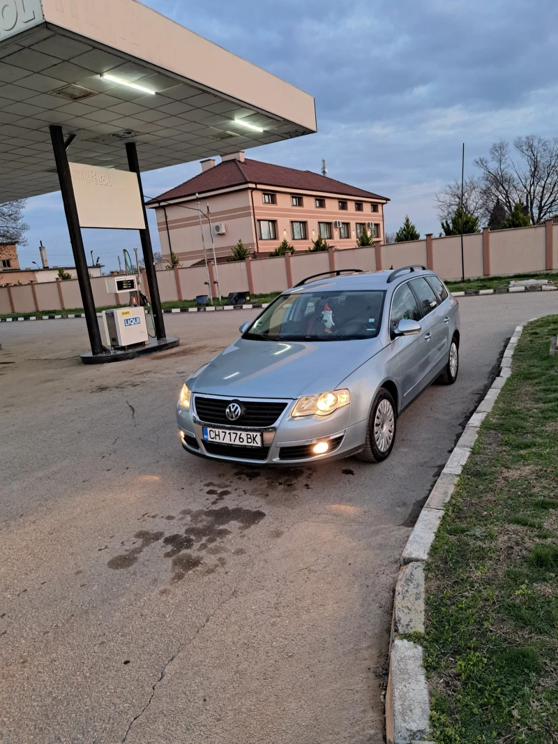 VW Passat, снимка 1 - Автомобили и джипове - 48258333