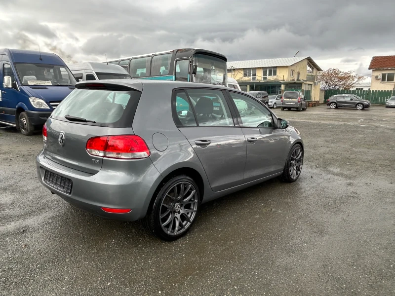 VW Golf 1.6TDI, снимка 5 - Автомобили и джипове - 48432562