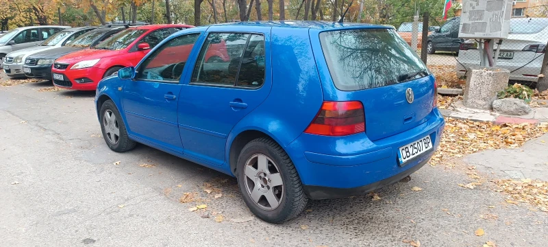 VW Golf 1.6бензин, снимка 3 - Автомобили и джипове - 49358611