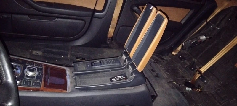 Audi A8 3.0TDI 233 КОНЯ= САМО НА ЧАСТИ= , снимка 8 - Автомобили и джипове - 49384954