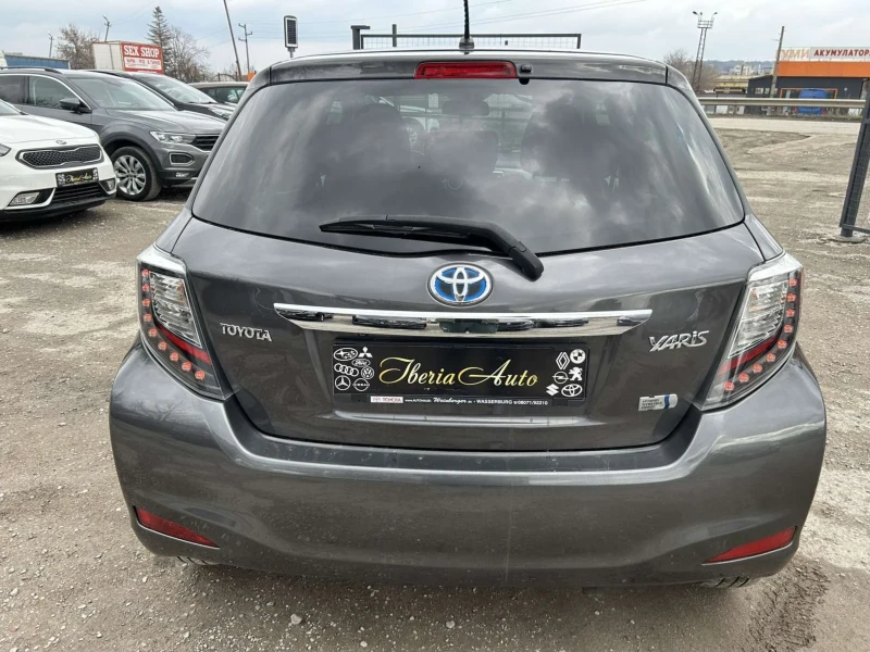 Toyota Yaris 1.5 HYBRID 100 * LED * CAMERA * KEYLESS * NAVI * , снимка 5 - Автомобили и джипове - 49444802