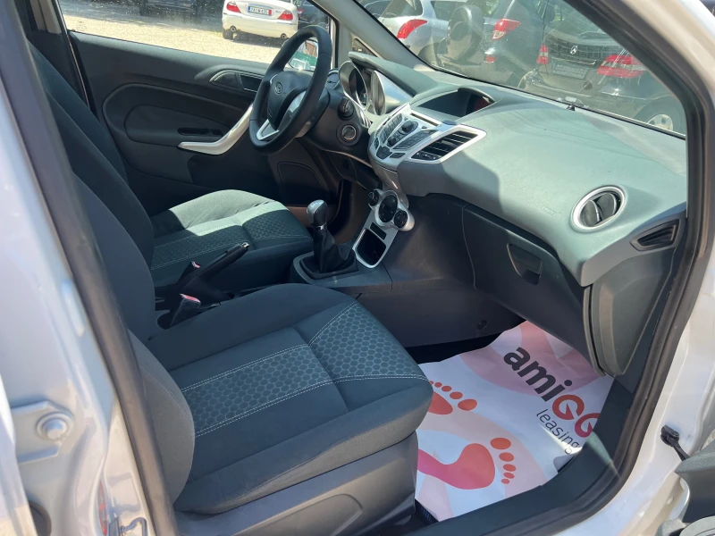 Ford Fiesta 1.4 Фабрична Газ, снимка 11 - Автомобили и джипове - 51129300