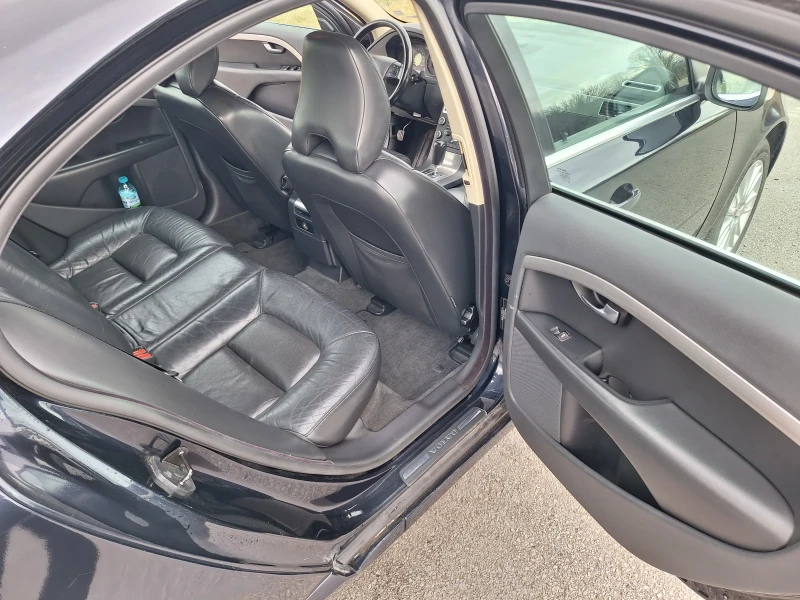 Volvo S80 2.4 D5, снимка 10 - Автомобили и джипове - 53402058