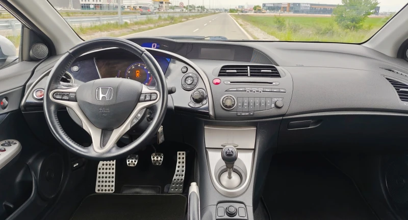 Honda Civic 1.8 i-vtec 120000km!!! - 10380 лв. - 89778480 | Car24.bg