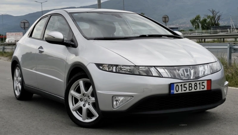 Honda Civic 1.8 i-vtec 120000km!!! - 10380 лв. - 89778480 | Car24.bg