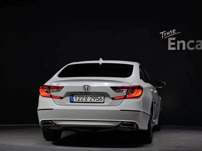 Honda Accord 10Th Generation 1.5 Turbo, снимка 4 - Автомобили и джипове - 55951512