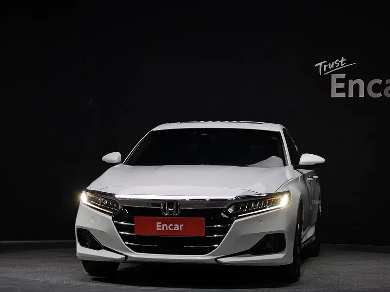 Honda Accord 10Th Generation 1.5 Turbo, снимка 3 - Автомобили и джипове - 55951512