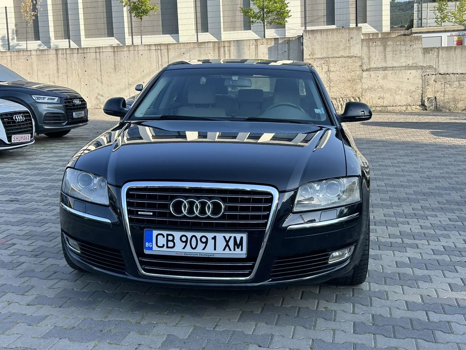 Audi A8 4.2 - изображение 2