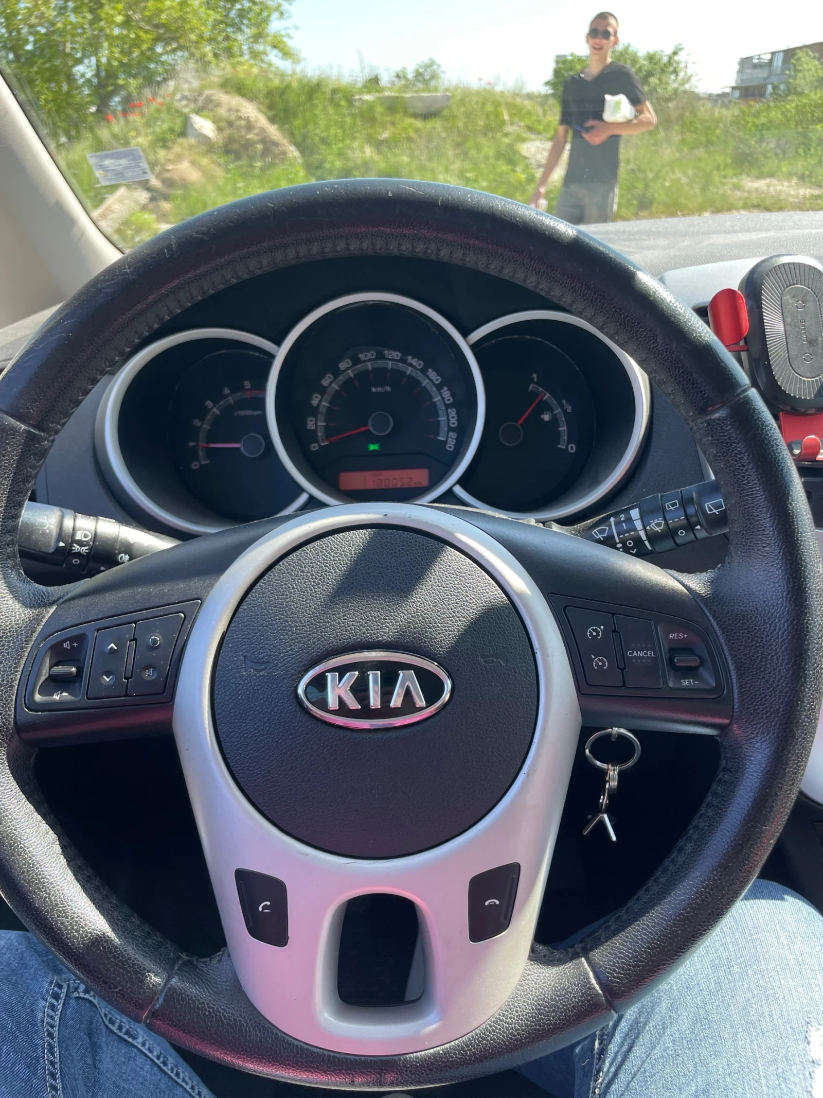 Kia Venga 1.4 2010 - изображение 10