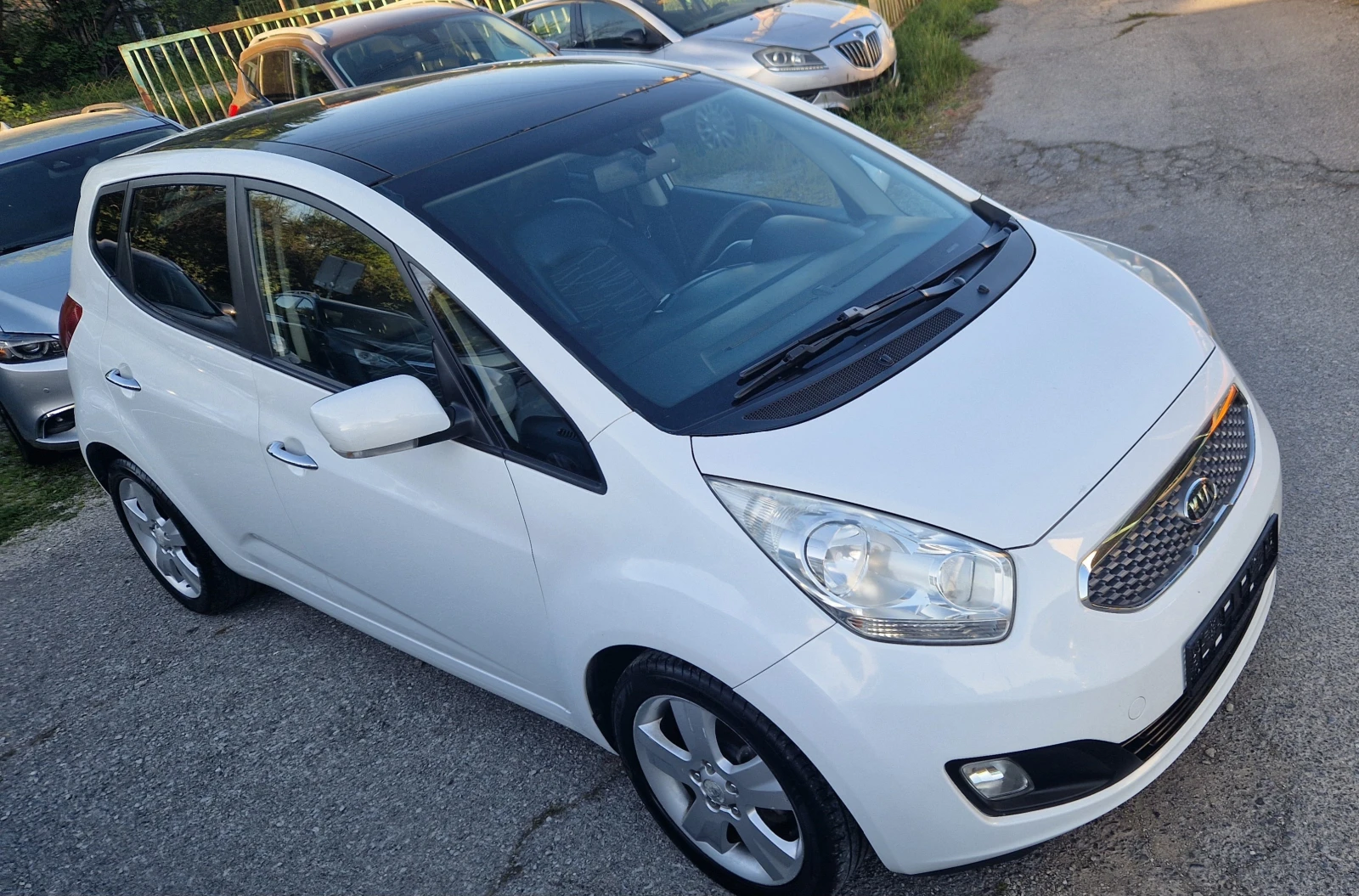 Kia Venga 1.6CRDI* Нави* Камера* Панорама*  - изображение 3