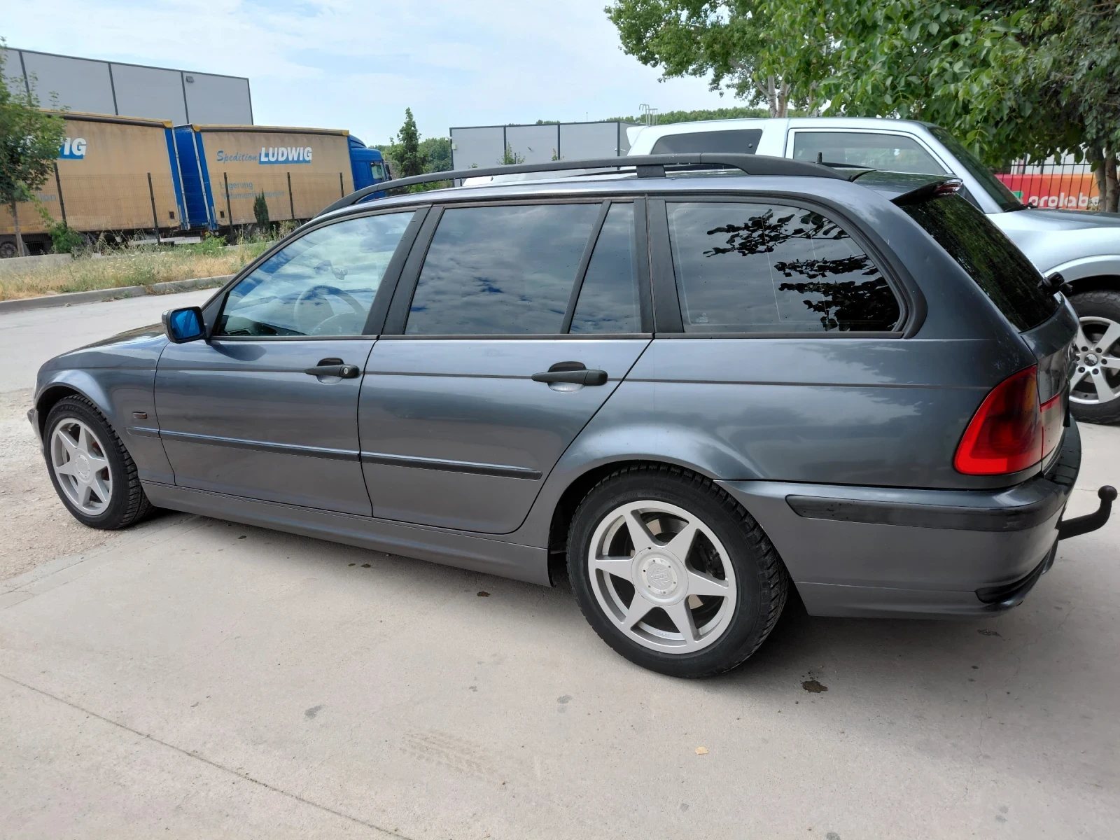 BMW 320  - изображение 4