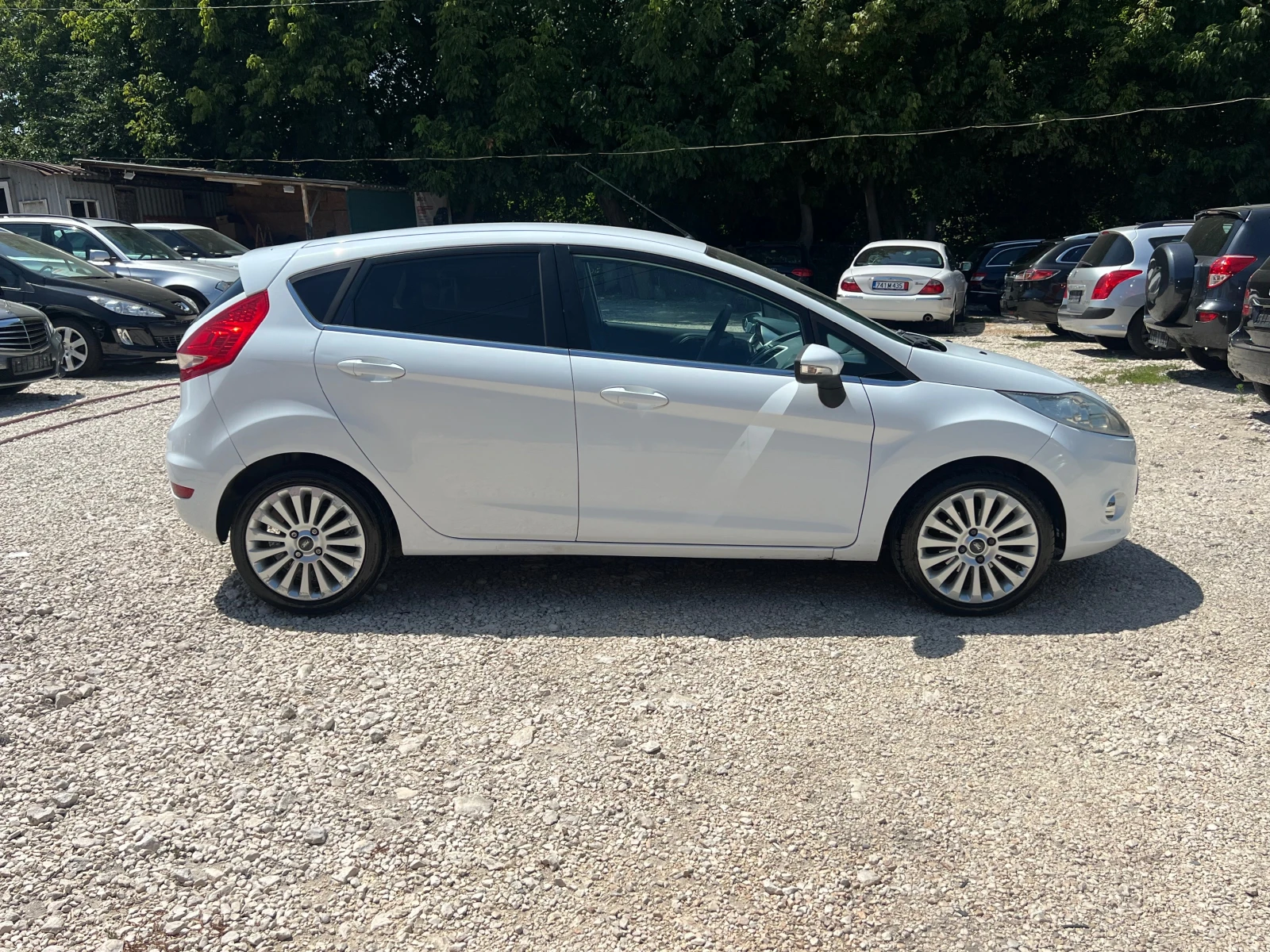 Ford Fiesta 1.4 Фабрична Газ - изображение 6