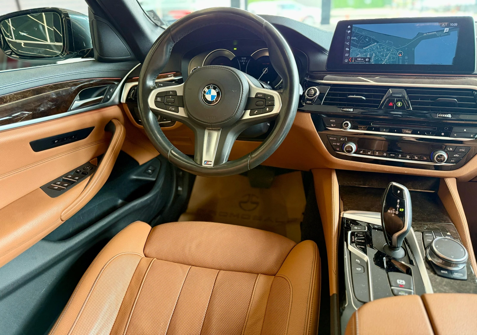 BMW 530 Xdrive* Лизинг* Обдухване* Keyless* Luxury* 360 ка - изображение 8