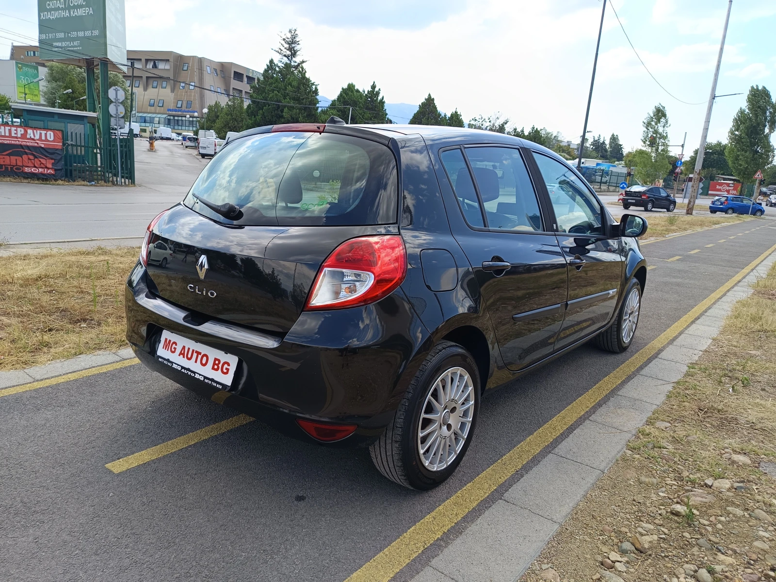 Renault Clio 1.2i  - изображение 5