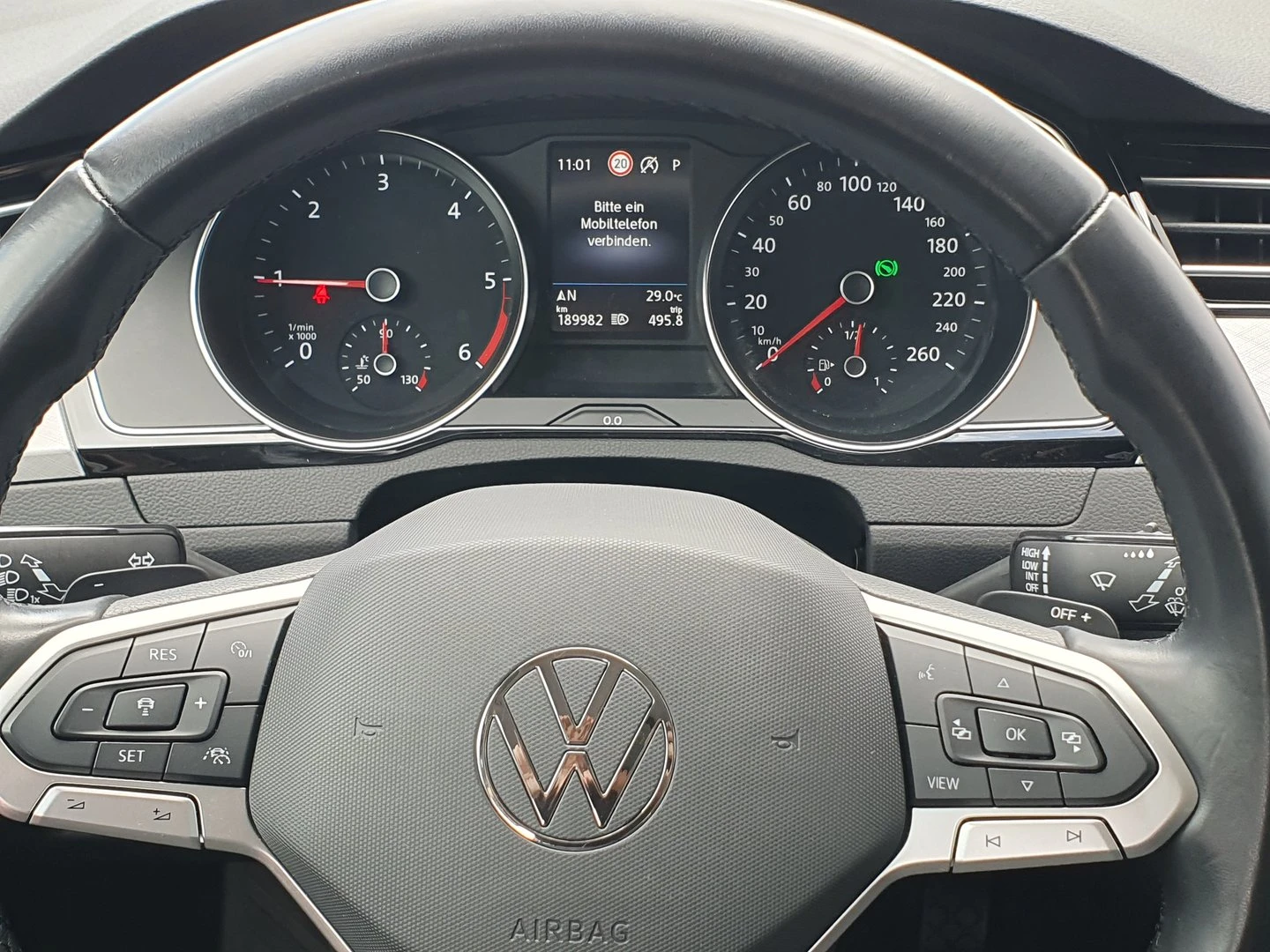 VW Passat Business 2.0 TDI SCR DSG - изображение 6