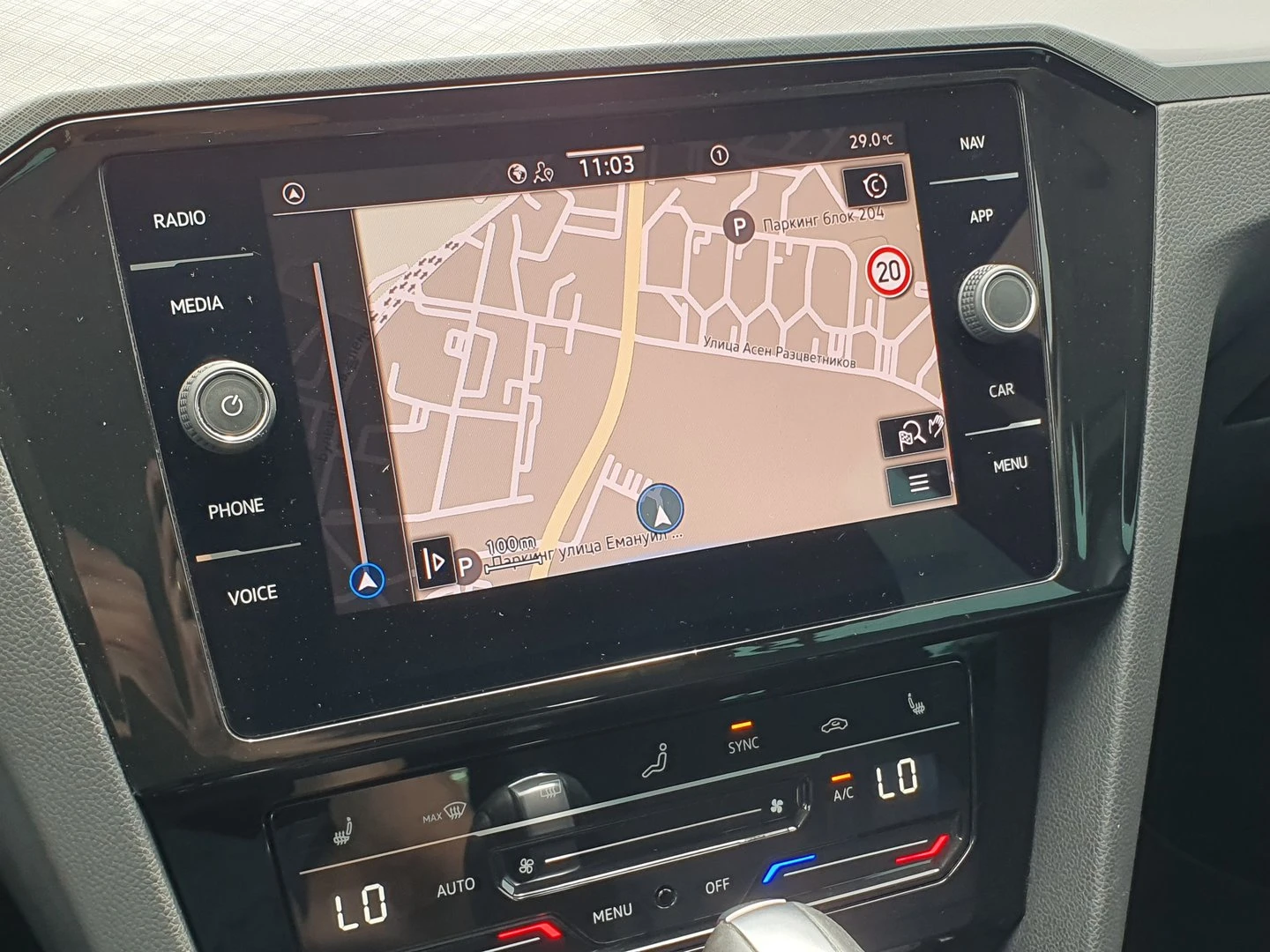VW Passat Business 2.0 TDI SCR DSG - изображение 10