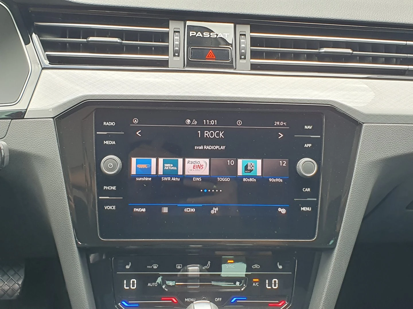 VW Passat Business 2.0 TDI SCR DSG - изображение 7