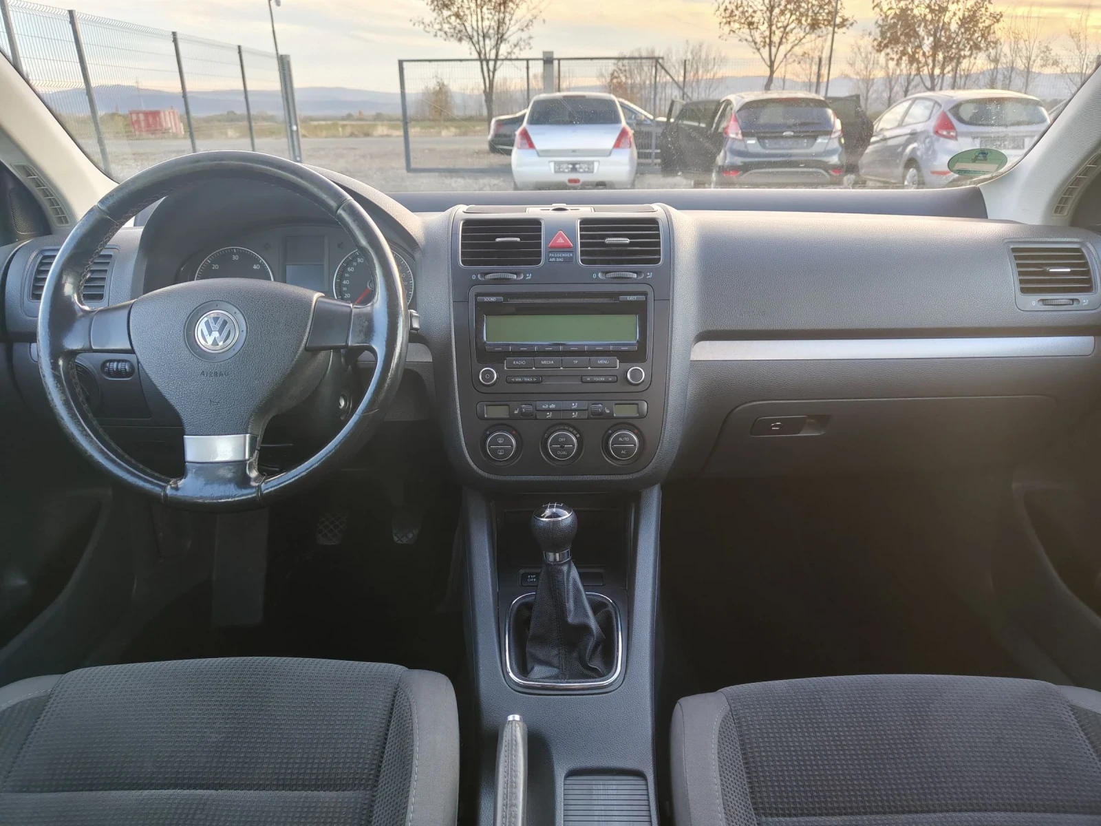 VW Golf Variant 1.9TDI 105 2009г - изображение 9