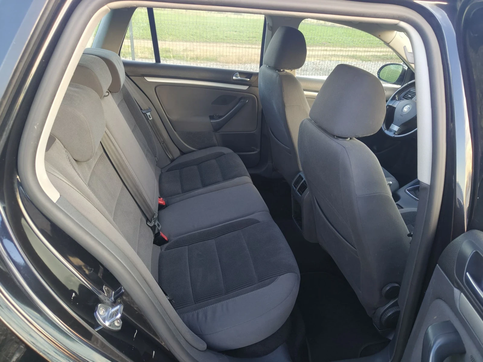 VW Golf Variant 1.9TDI 105 2009 | Mobile.bg   14