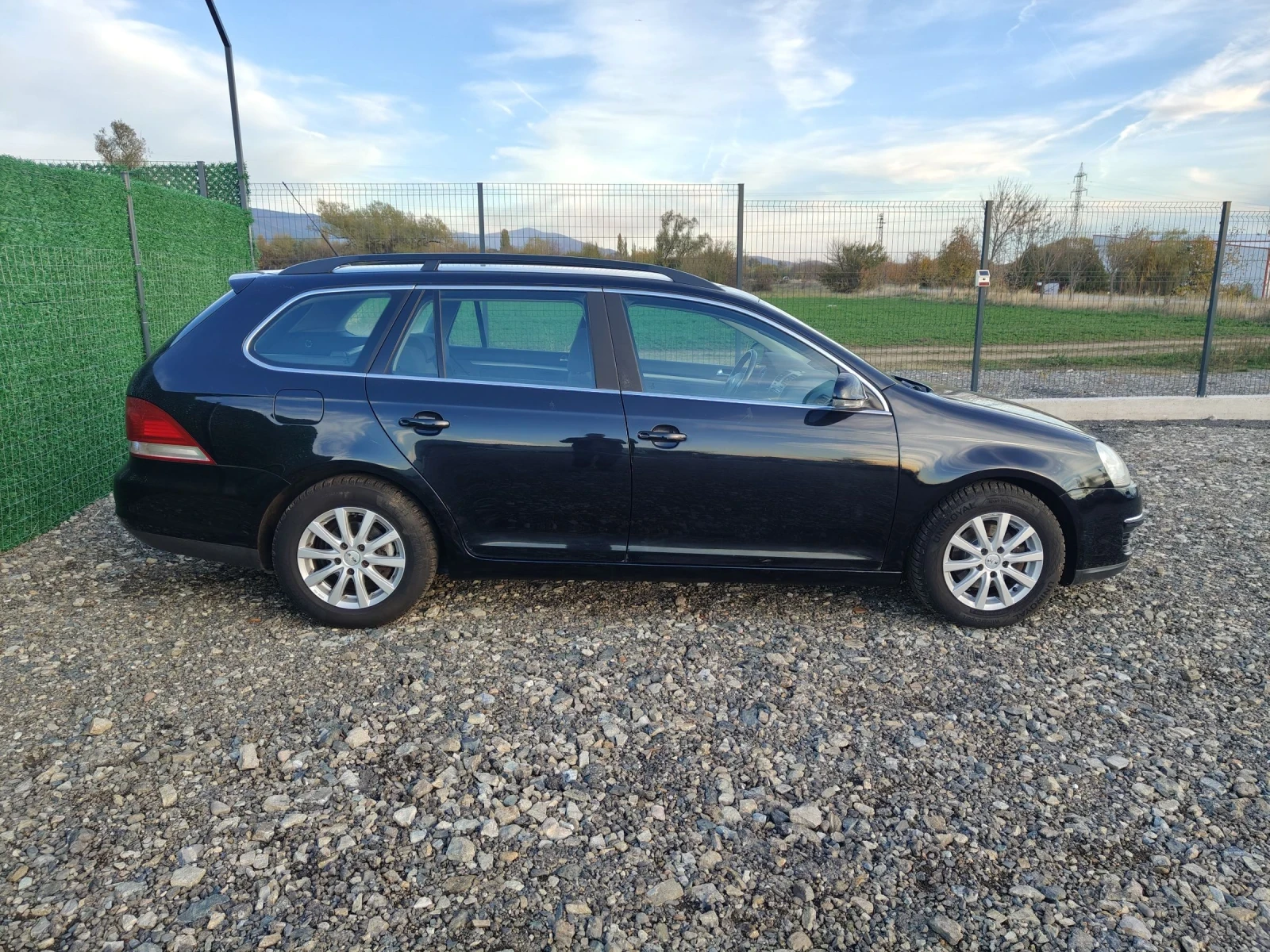 VW Golf Variant 1.9TDI 105 2009г - изображение 7