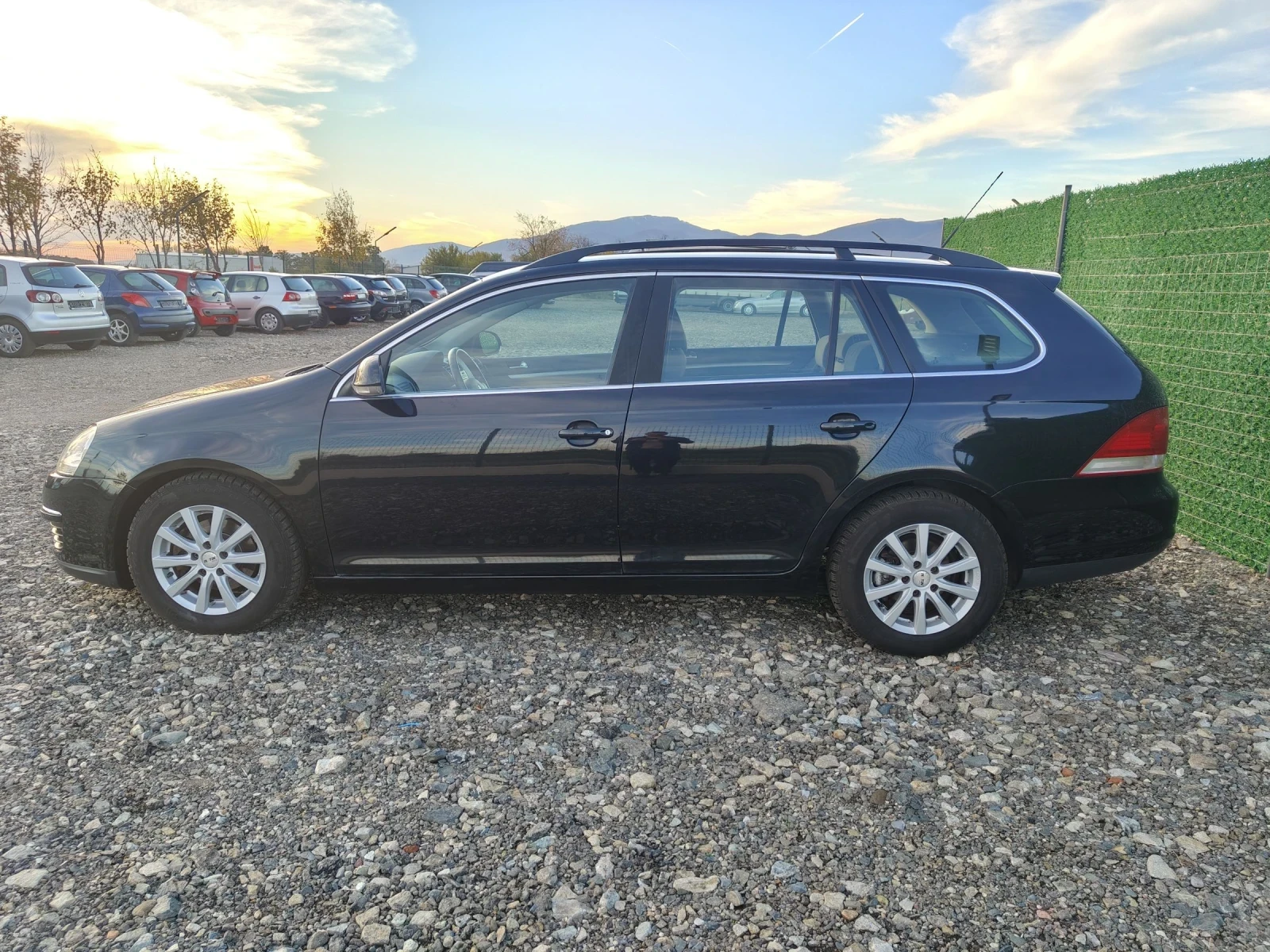 VW Golf Variant 1.9TDI 105 2009г - изображение 3