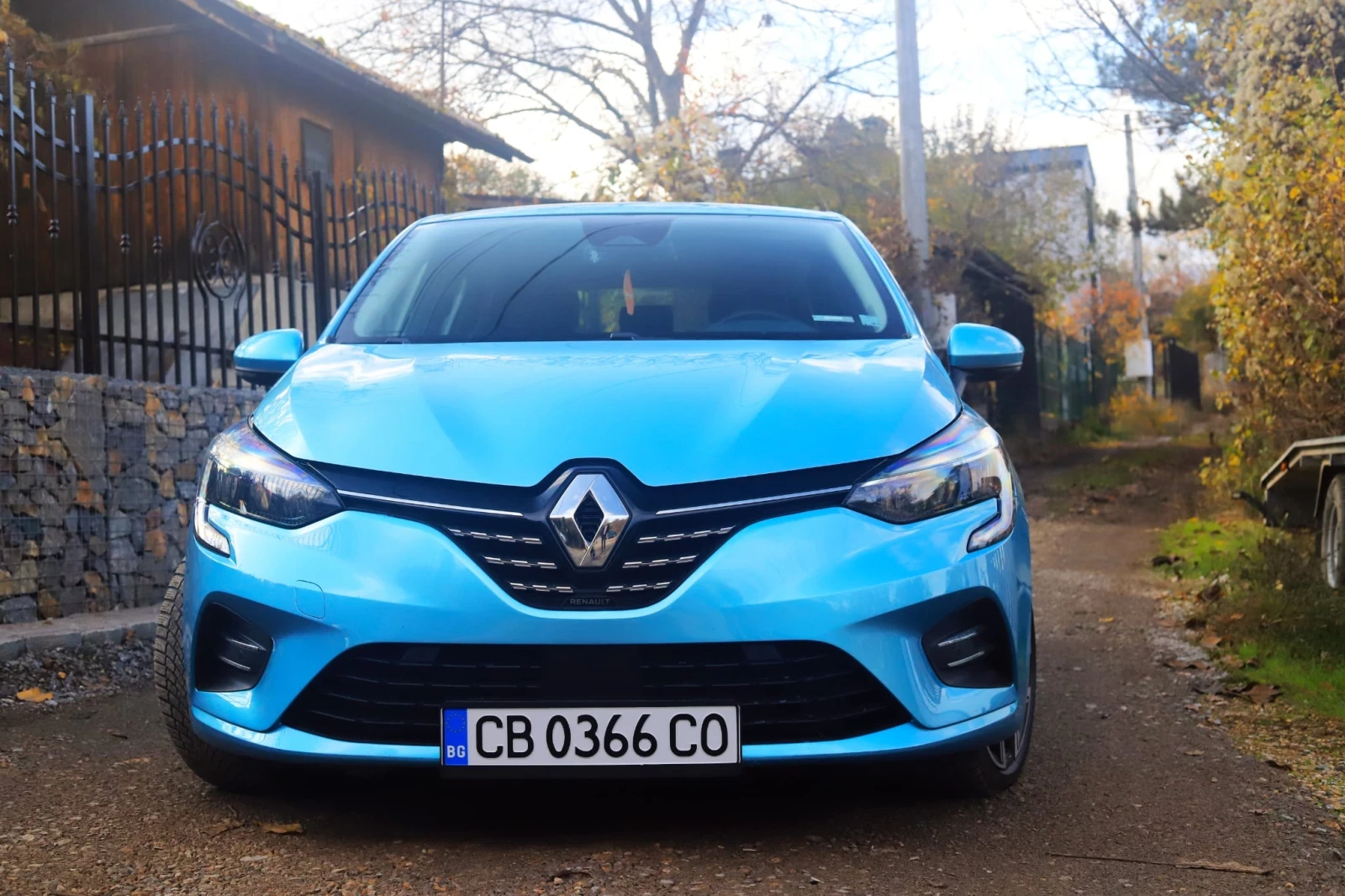 Renault Clio 1.6 hibrid  - изображение 8