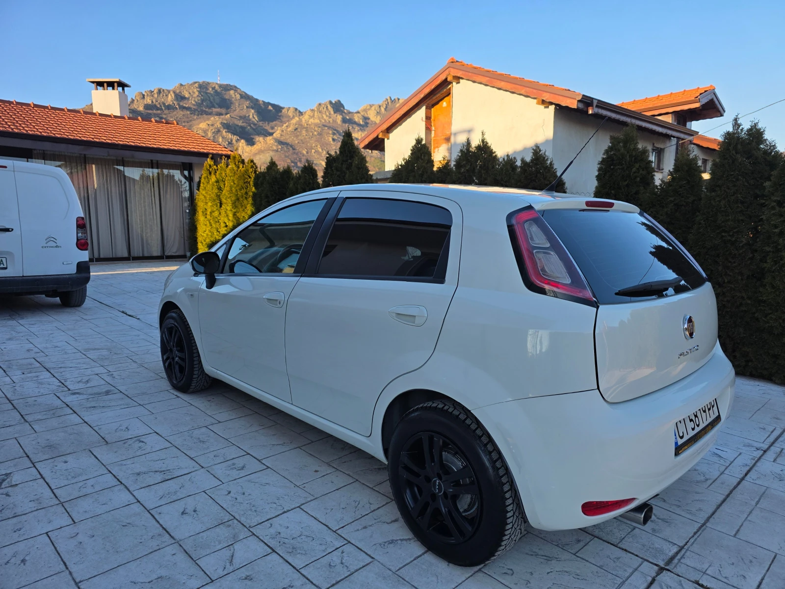 Fiat Punto 1.2 KLIMA ������� ��������  | Mobile.bg � ����������� 8