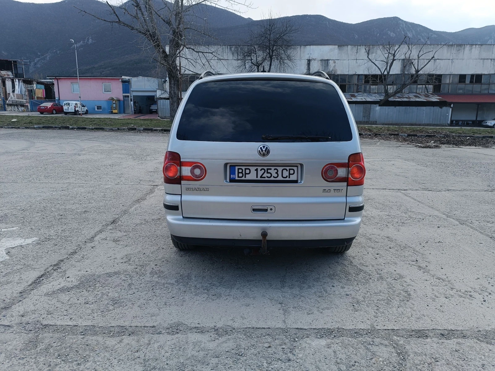 VW Sharan 2.0 140 к.с. 7 МЕСТА , снимка 6 - Автомобили и джипове - 53902184