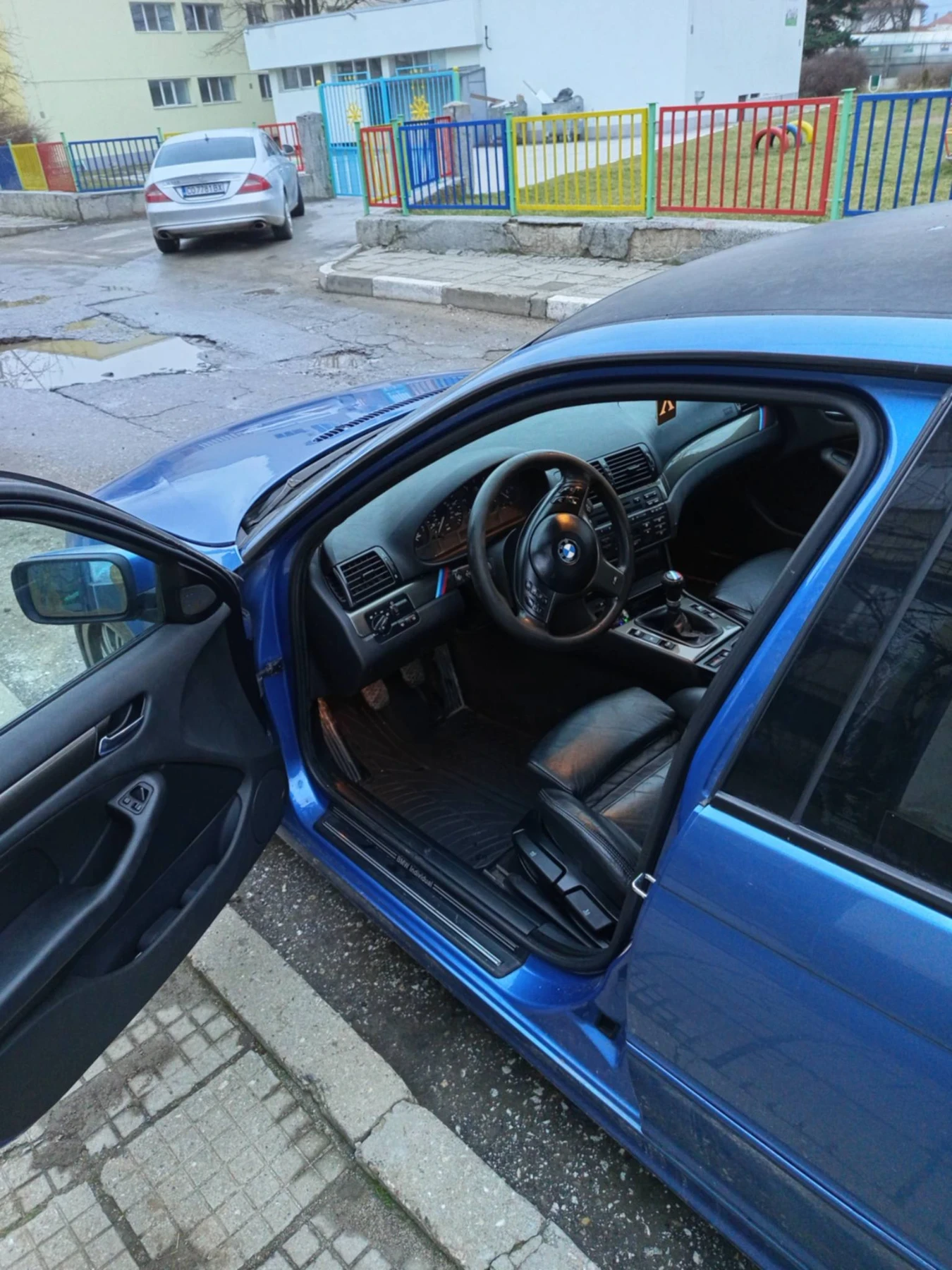 BMW 330, снимка 9 - Автомобили и джипове - 54202232