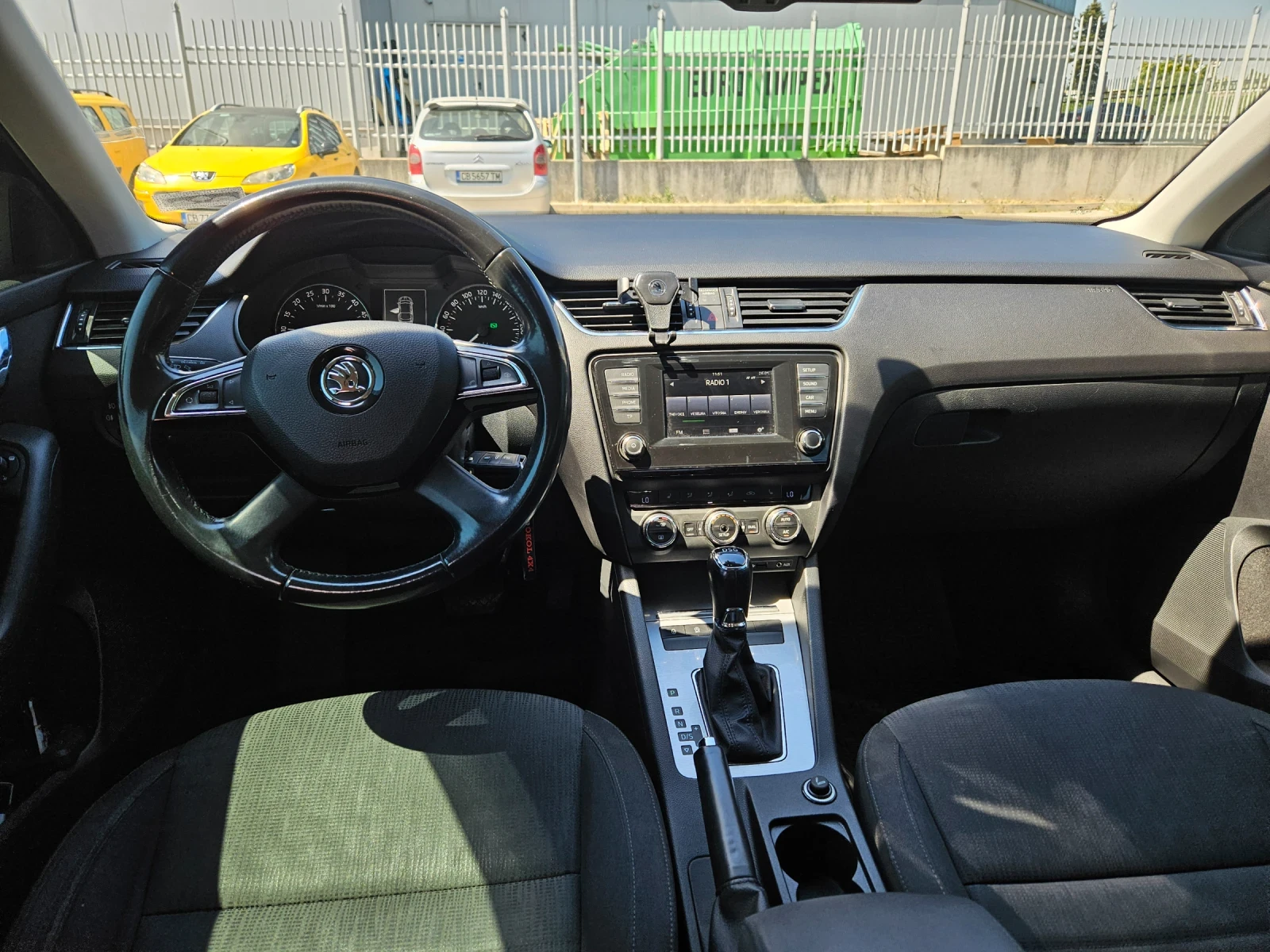 Skoda Octavia 1.6 , снимка 7 - Автомобили и джипове - 54421592