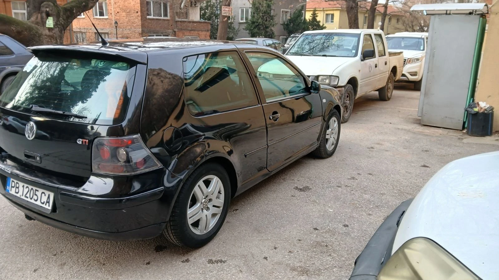 VW Golf 1.9 TDI, снимка 2 - Автомобили и джипове - 54646529