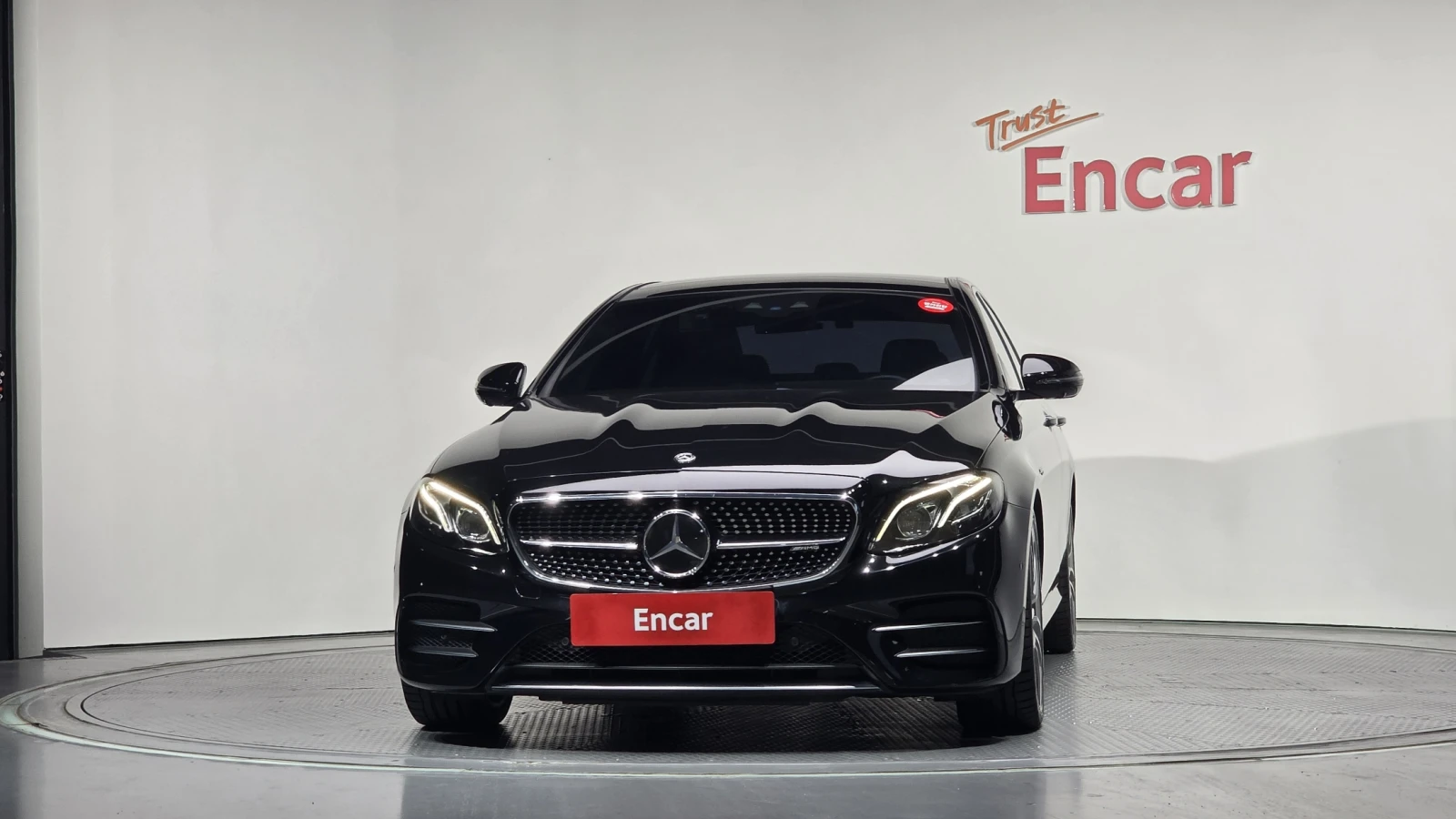 Mercedes-Benz E 53 AMG МАСАЖ* ОБДУХ* 360* HEAD-UP* FULL* КРАЙНА ЦЕНА, снимка 2 - Автомобили и джипове - 54744950