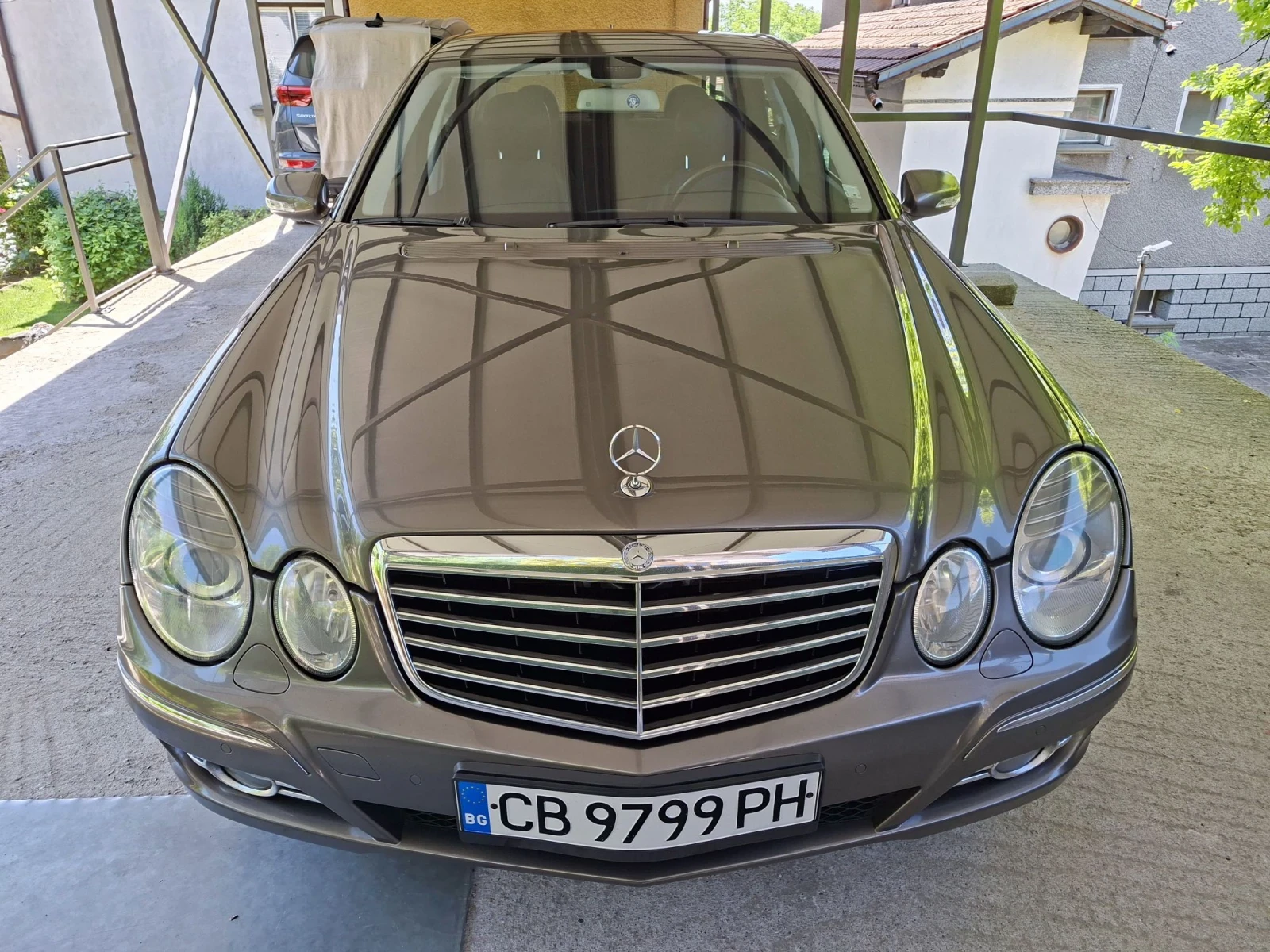 Mercedes-Benz E 200 Avantgart Feis2.0i Газ бензин 