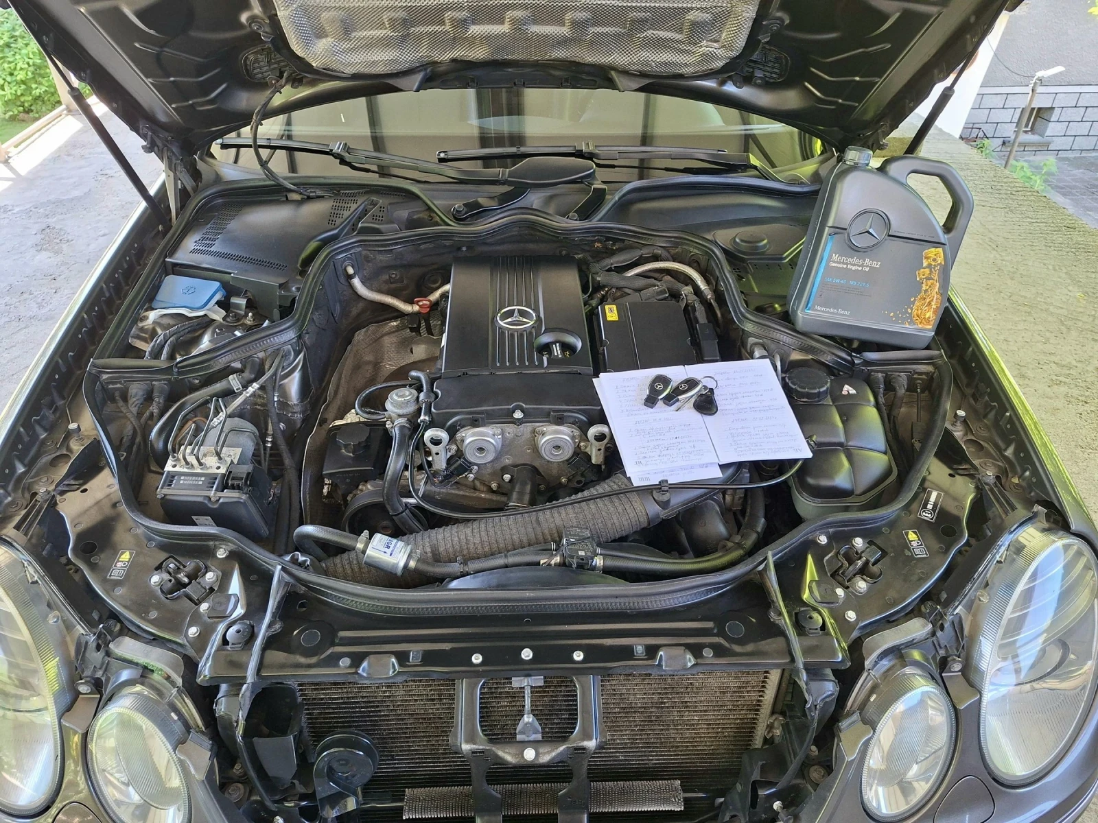 Mercedes-Benz E 200 Avantgart Feis2.0i Газ бензин , снимка 8 - Автомобили и джипове - 54929556
