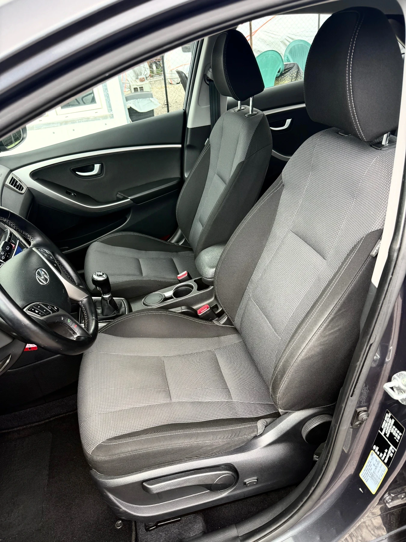 Hyundai I30 1.6i Фейслифт Швейцария, снимка 11 - Автомобили и джипове - 55051888