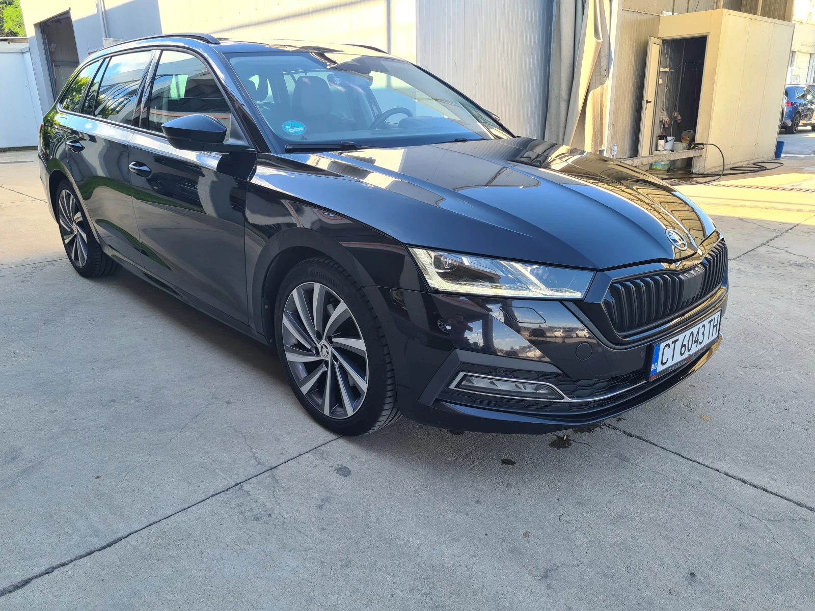 Skoda Octavia 2.0 TDI, снимка 2 - Автомобили и джипове - 55235973