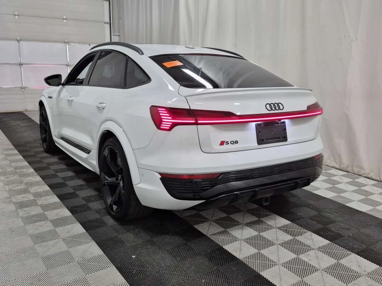 Audi SQ8 * E-TRON * HUD* 2 �����* CARFAX *  | Mobile.bg � ����������� 4