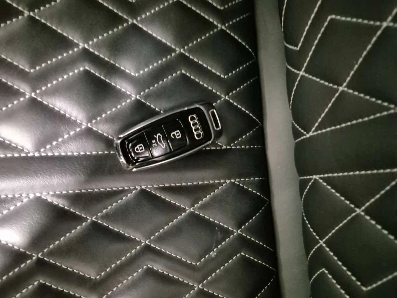 Audi SQ8 * E-TRON * HUD* 2 �����* CARFAX *  | Mobile.bg � ����������� 8