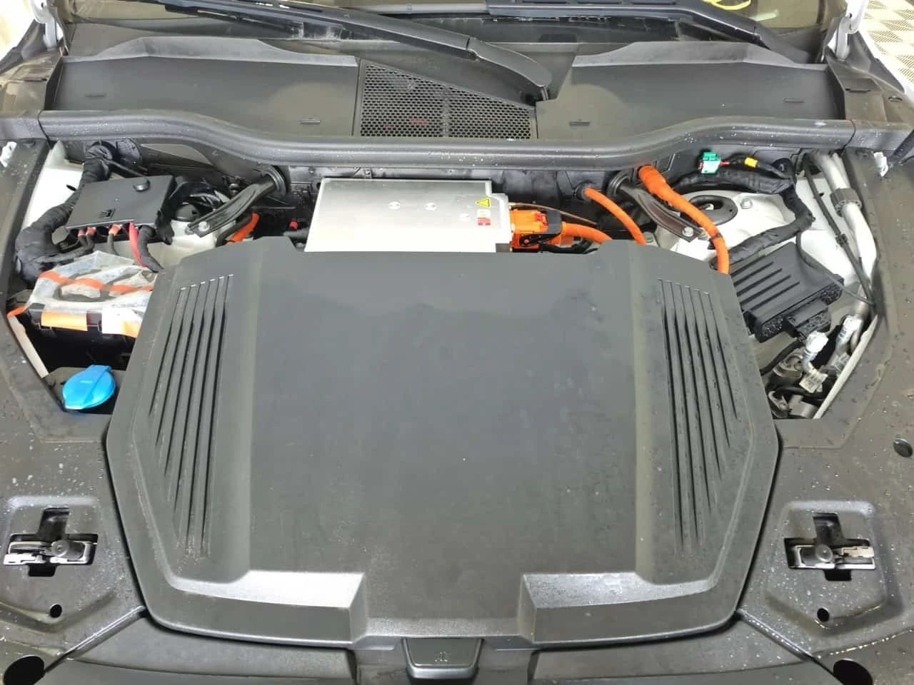 Audi SQ8 * E-TRON * HUD* 2 �����* CARFAX *  | Mobile.bg � ����������� 16